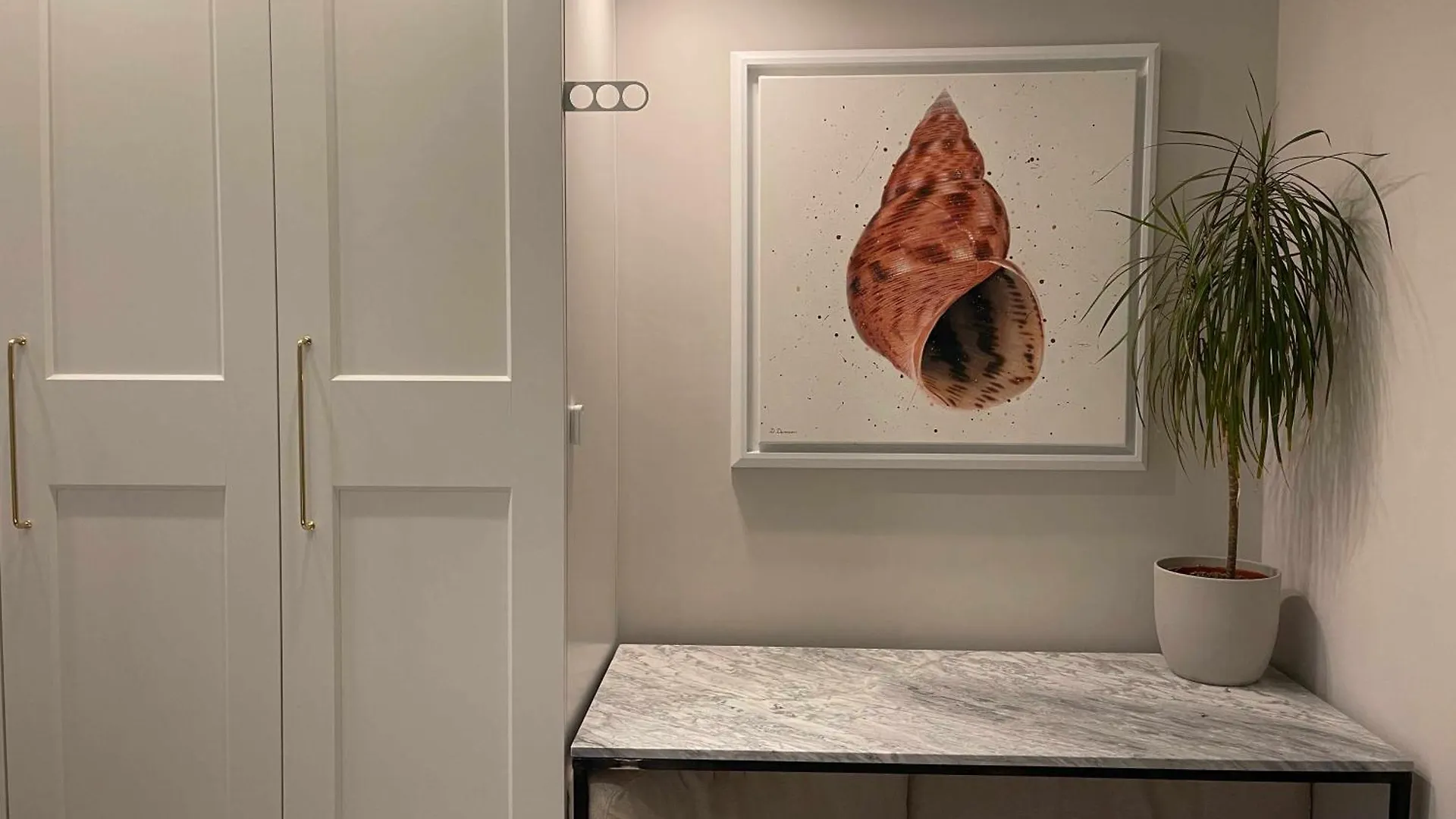 Art Apartment 罗维尼